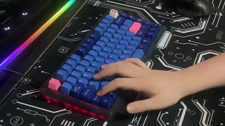 Akko Acr 81 with Akko jelly pink sound test.(*sorry for bad quality vid)